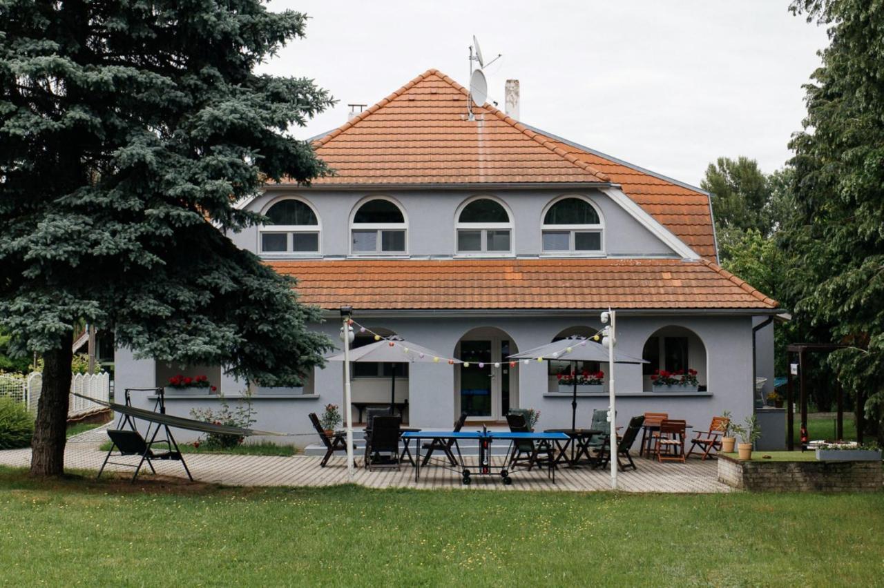 Alle Bed & Breakfast Keszthely Kültér fotó